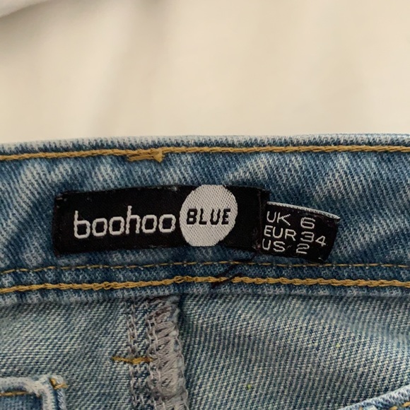 Boohoo distressed mom jeans - Picture 3 of 3